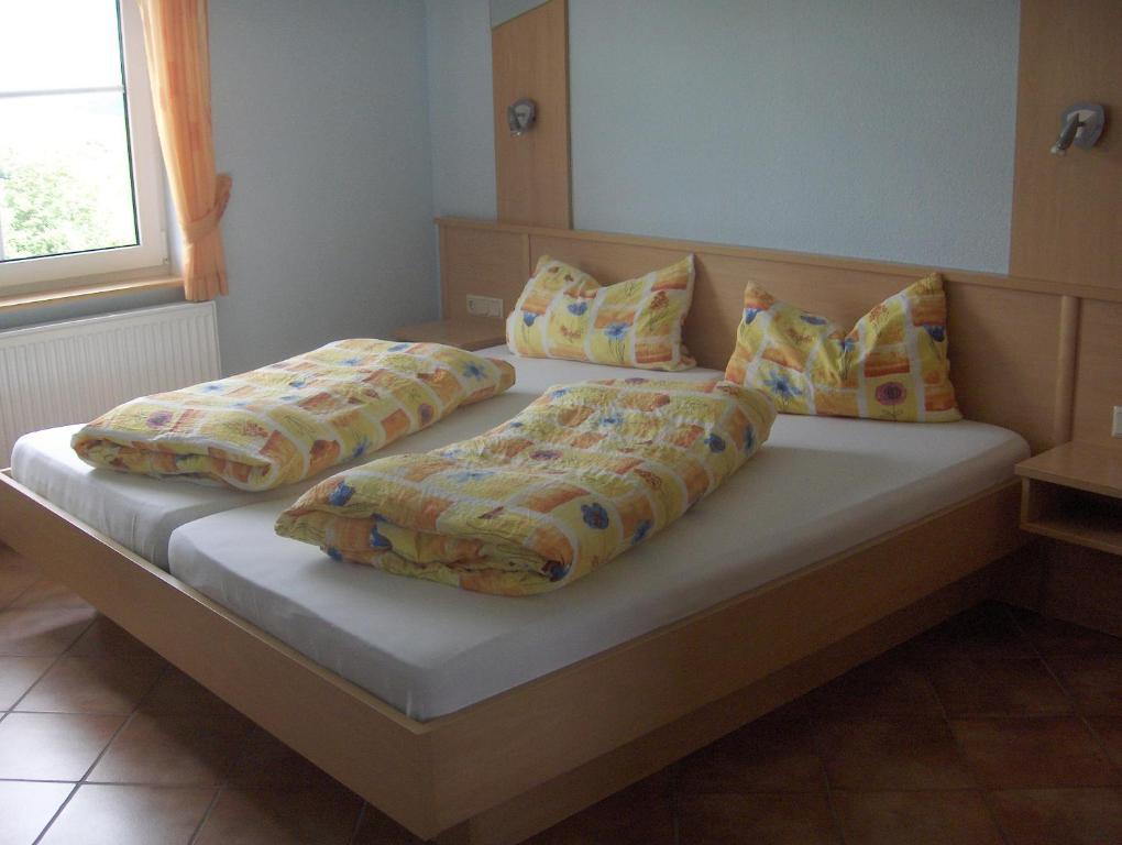 Schweizes Ferienhof Medebach Zimmer foto